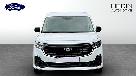 Ford Transit Connect 8 of 12
