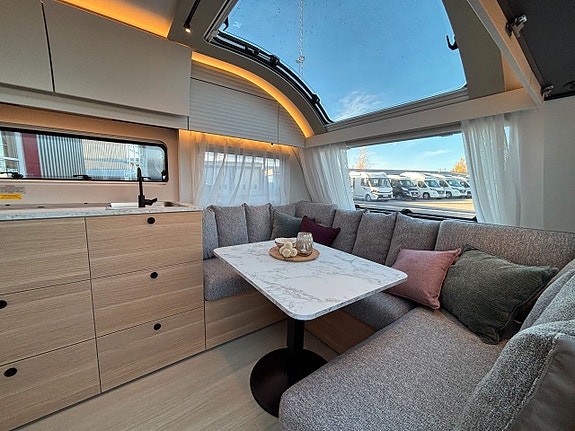 Adria Adora 572 UT -Långbädd-Alde-DEMOUTFÖRSÄLJNING-REA! 8 of 20