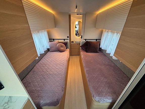 Adria Adora 572 UT -Långbädd-Alde-DEMOUTFÖRSÄLJNING-REA! 14 of 20