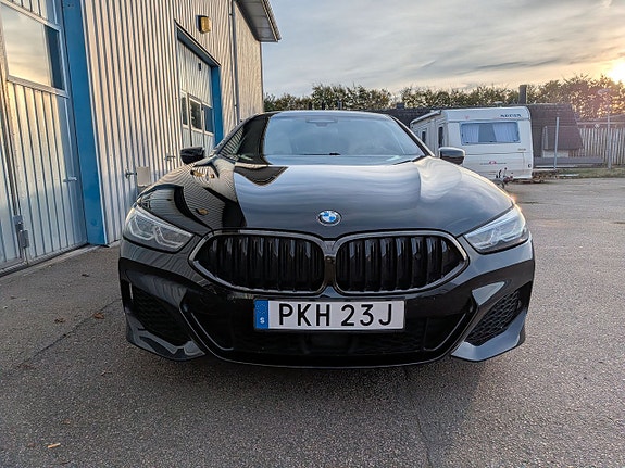 BMW 840i 9 of 30