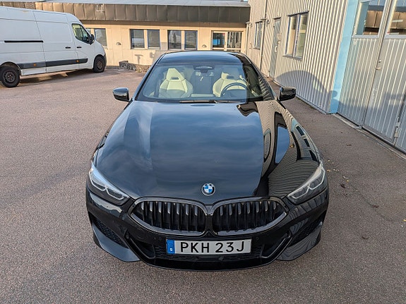 BMW 840i 14 of 30