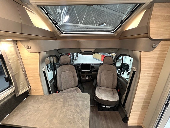 Knaus VAN TI PLUS PLATINUM SELECTION 650 MEG 7 of 14