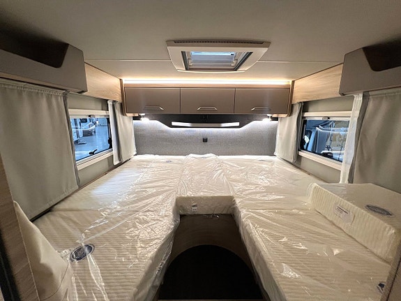 Knaus VAN TI PLUS PLATINUM SELECTION 650 MEG 9 of 14