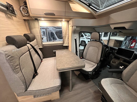 Knaus VAN TI PLUS PLATINUM SELECTION 650 MEG 6 of 14