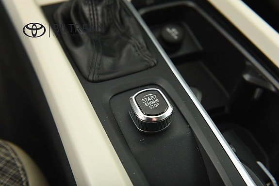 Volvo XC60 10 of 13