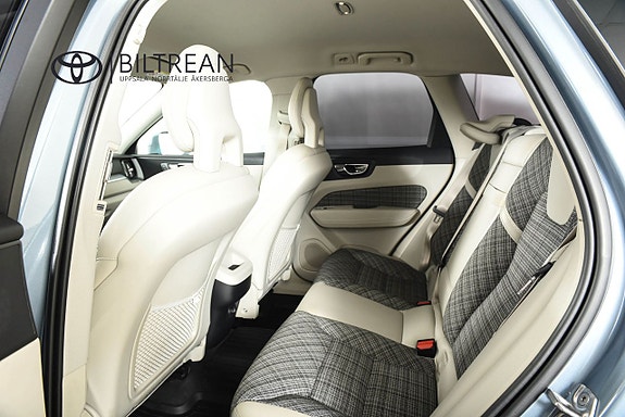 Volvo XC60 6 of 13
