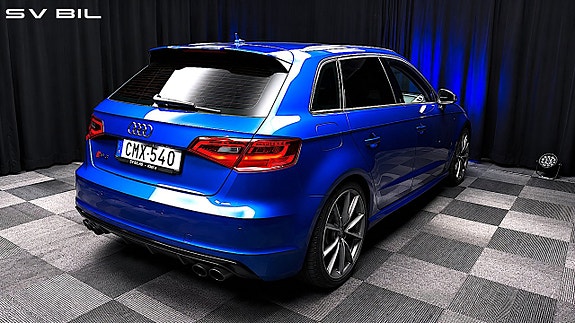 Audi S3 4 of 5