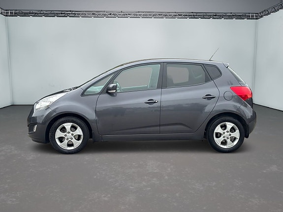 Kia Venga 2 of 5