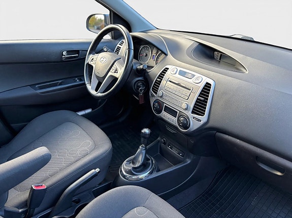 Hyundai i20 4 of 5