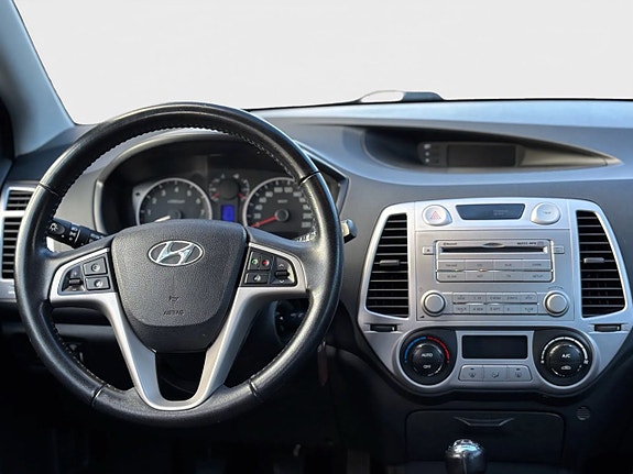Hyundai i20 3 of 5