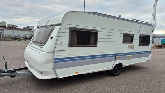 Hobby 560 excellent  långbeddar.  UL / UF 1999