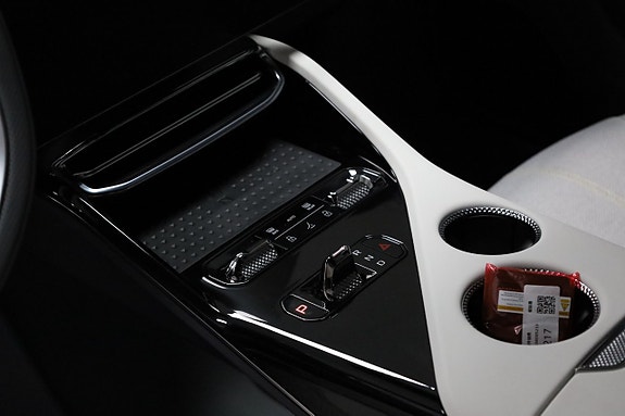 Lotus Eletre 26 of 30