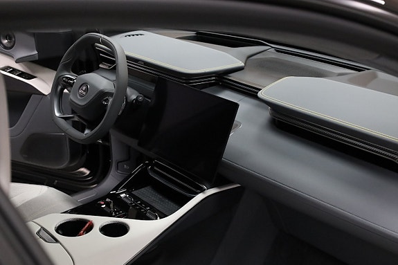 Lotus Eletre 28 of 30