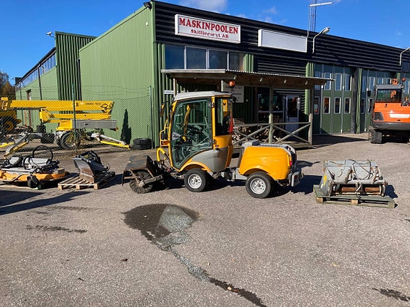 Redskapsbärare Stiga Titan 740dcr