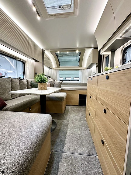 Adria Adora 573 PT *barnkammare 2 of 17