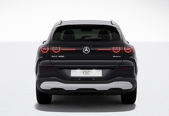 Mercedes-Benz GLC400 4 of 5