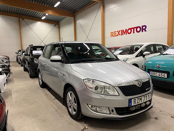 Skoda Fabia 2 of 5