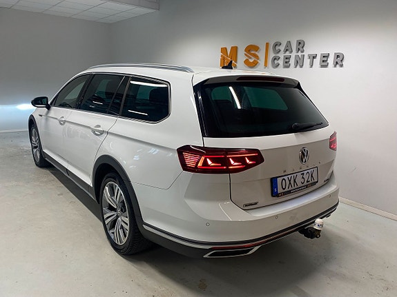 Volkswagen Passat Alltrack 7 of 18