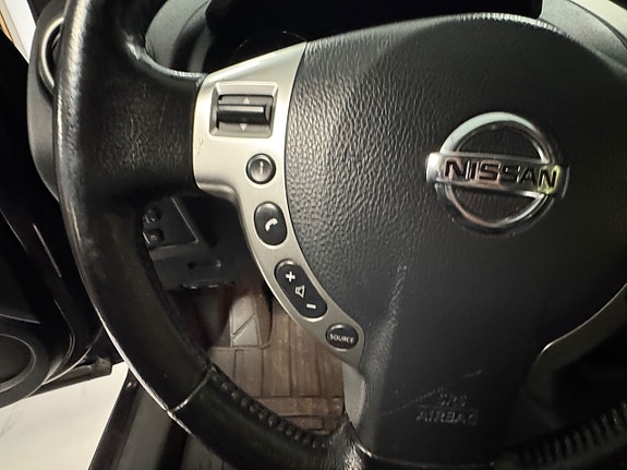 Nissan Qashqai 10 of 17