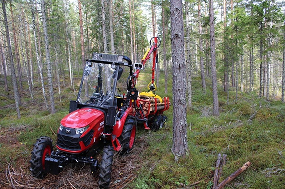 TYM traktor 2500L med Kranman T1850 4WD Pro 5 of 12