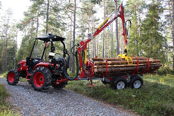 TYM traktor 2500L med Kranman T1850 4WD Pro 2 of 12