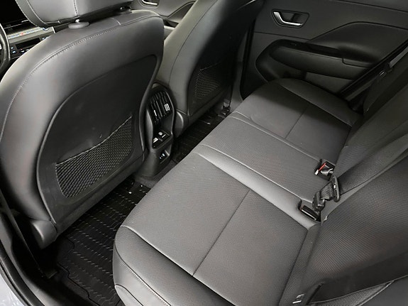 Hyundai Kona 8 of 13