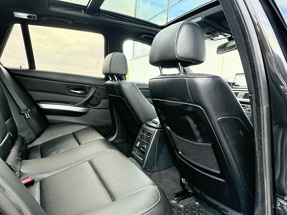 BMW 320 11 of 16