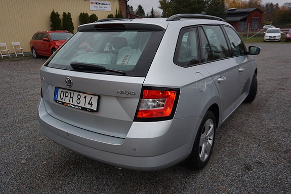 Skoda Fabia 3 of 5