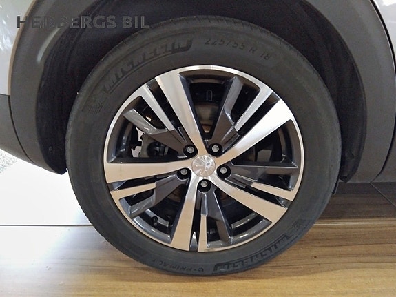 Peugeot 3008 11 of 16