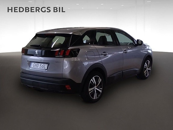 Peugeot 3008 3 of 5