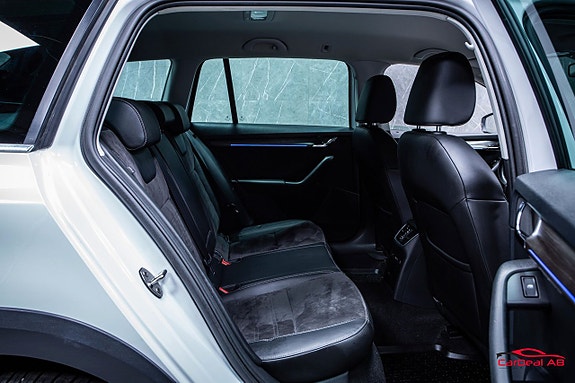 Skoda Octavia Scout 15 of 27