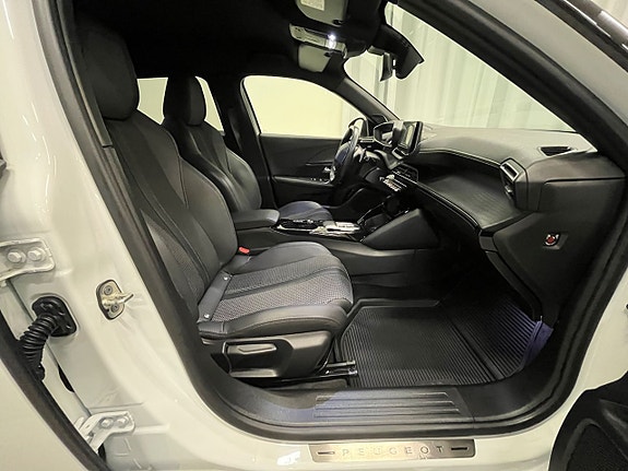 Peugeot 2008 5 of 5