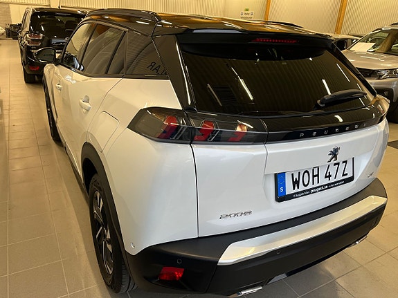 Peugeot 2008 3 of 5