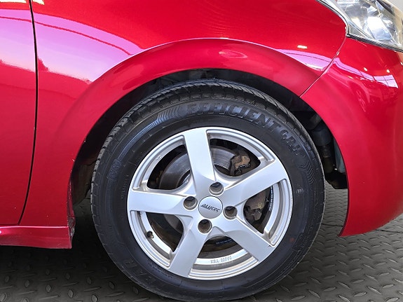 Peugeot 208 19 of 19