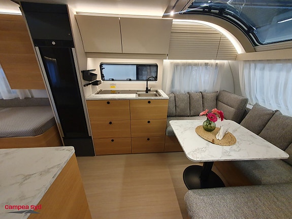 Adria ADORA 572 UT 5 of 18