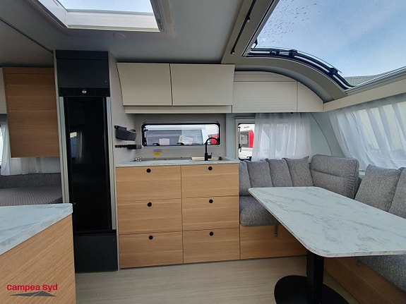 Adria ADORA 572 UT 3 of 18