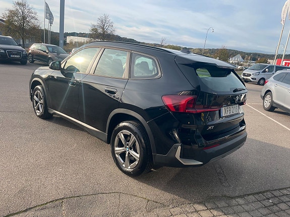 BMW X1 3 of 5