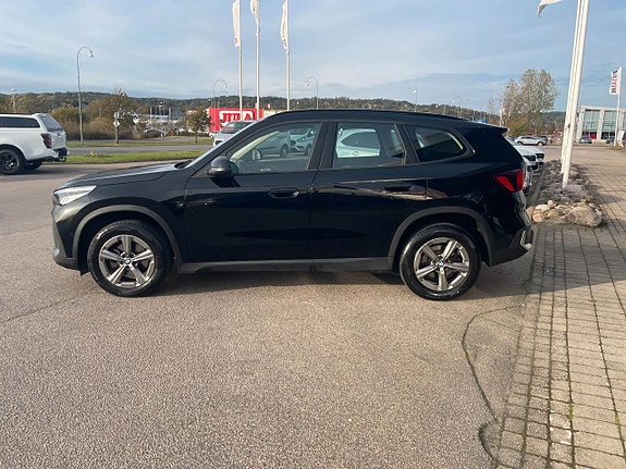 BMW X1 2 of 5
