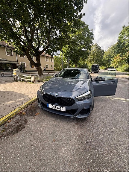 BMW M235i 3 of 3