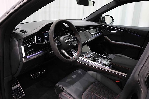 Audi RS Q8 14 of 26