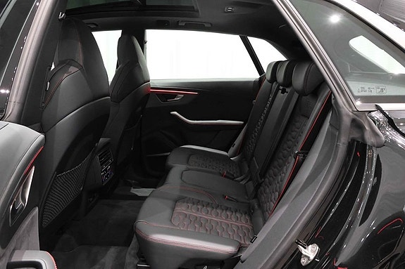 Audi RS Q8 12 of 26