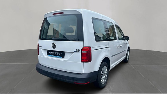 Volkswagen Caddy 5 of 5