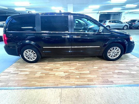 Lancia Voyager 3 of 23