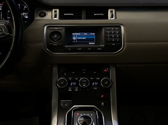 Land Rover Range Rover Evoque 23 of 27