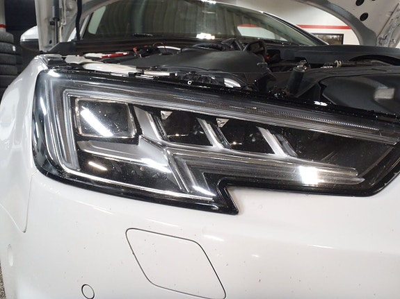 Audi A4 6 of 14