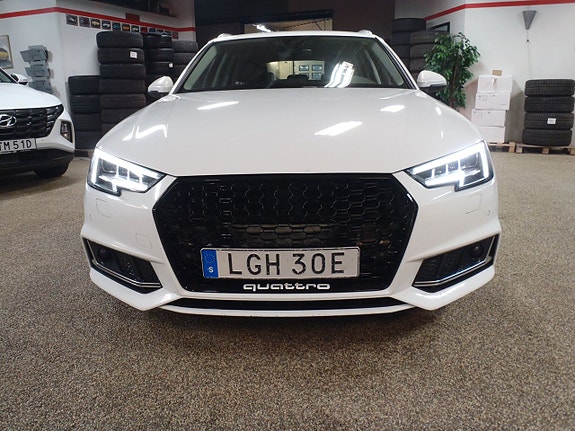 Audi A4 2 of 14