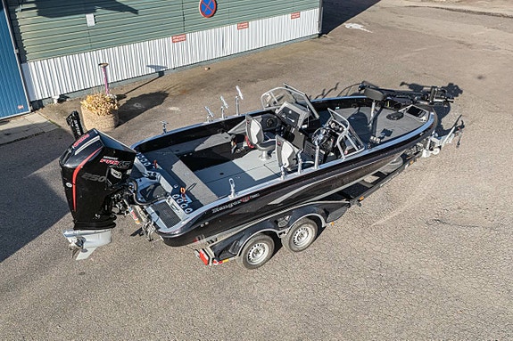 Ranger 620 FS Mercury 250 Pro XS - Black Weekend