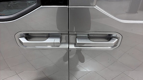 Kia PV5 10 of 14