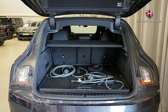 BMW iX 26 of 28