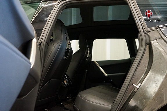 BMW iX 12 of 28